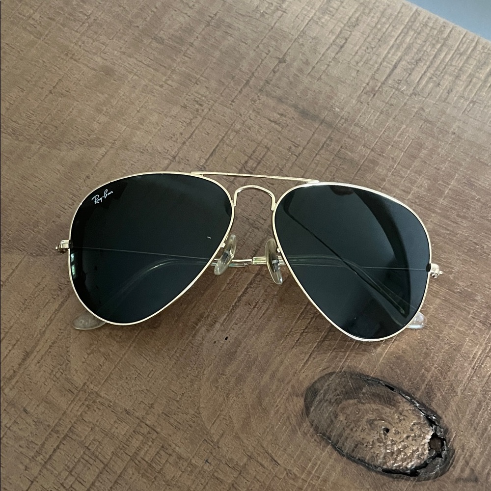 Ray-Ban Classic Gold Aviator Sunglasses